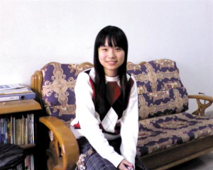对话美国高考夺冠女生:考第一也未必被录(图)